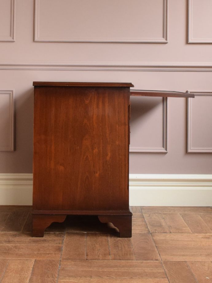 チェストの側面