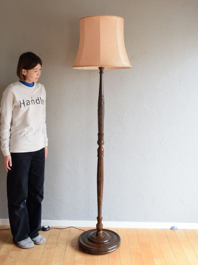 アンティークの照明、フロアランプ