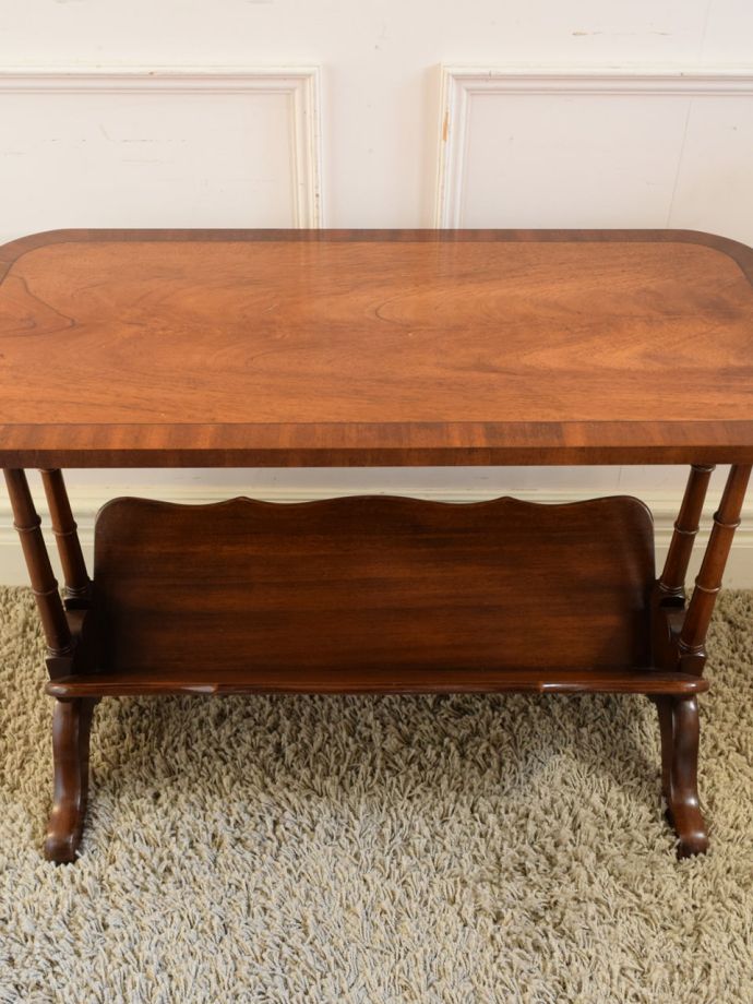 マガジンラックの天板