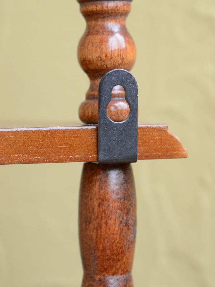 アンティークシェルフの金具