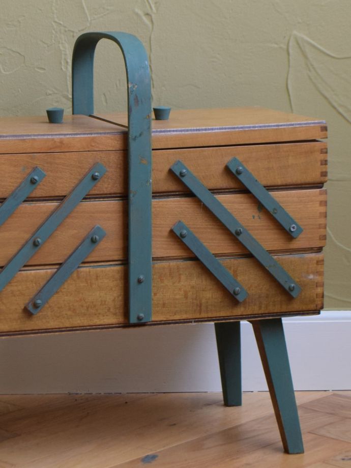 ビンテージのお裁縫箱