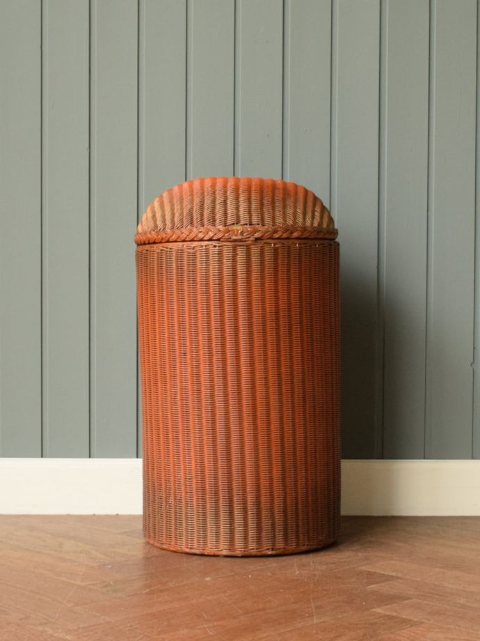 アンティークロイドルームボックスの後ろ姿