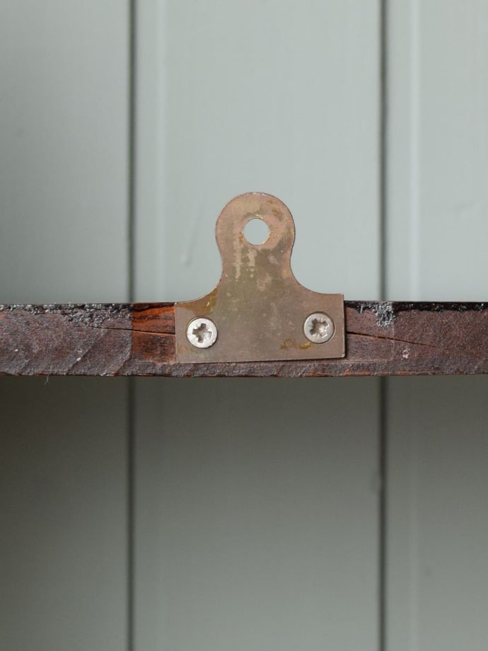 アンティークシェルフの取り付け