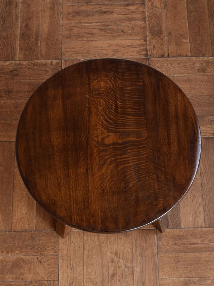 アンティークのテーブルの天板