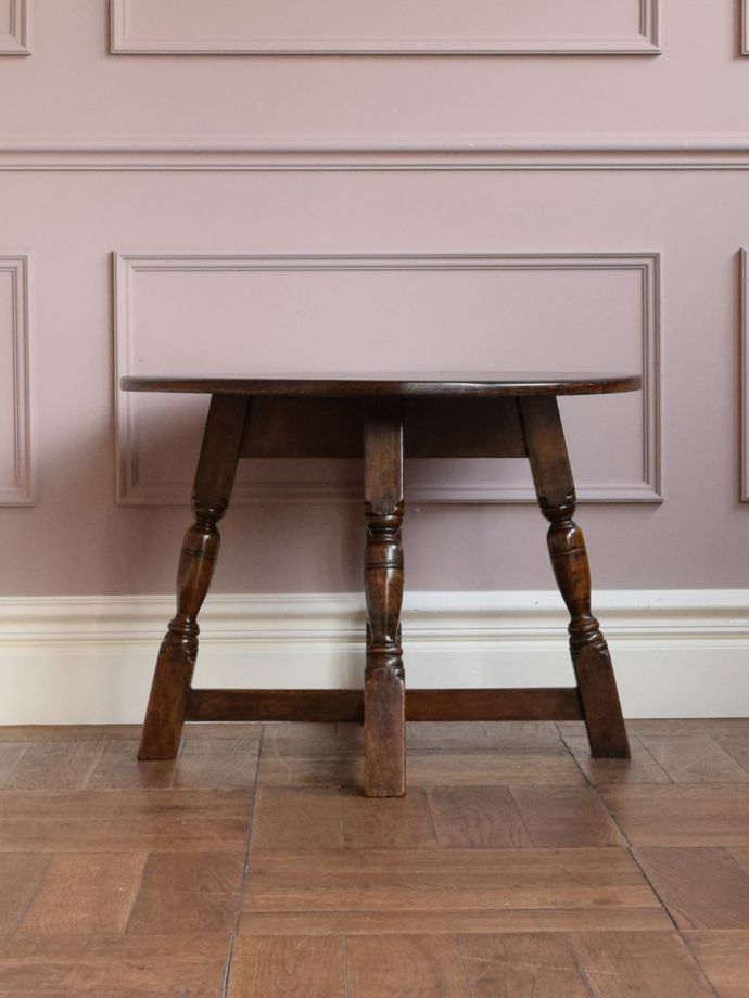 ローテーブルの側面