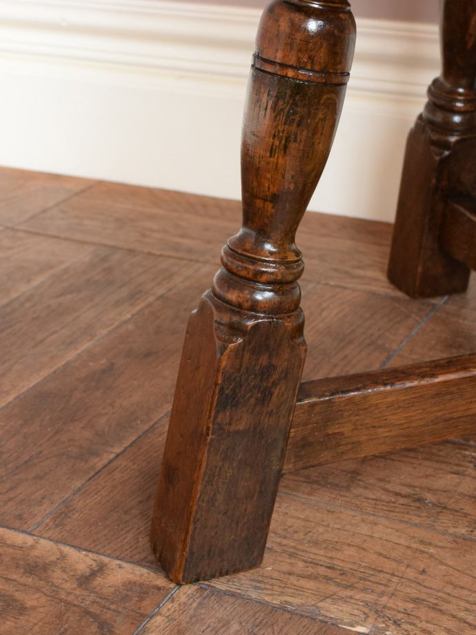 アンティーク家具の脚