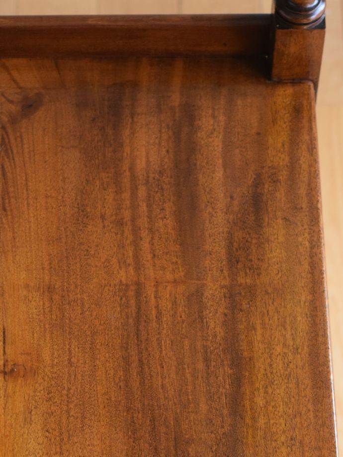 サイドテーブルの天板