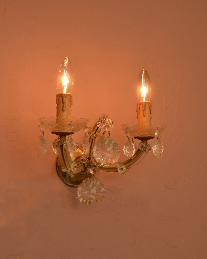 壁付けブラケット　照明・ライティング　フランスのアンティーク壁付け照明、お洒落なウォールシャンデリア（Ｅ17シャンデリア球付）。。(m-1061-z)