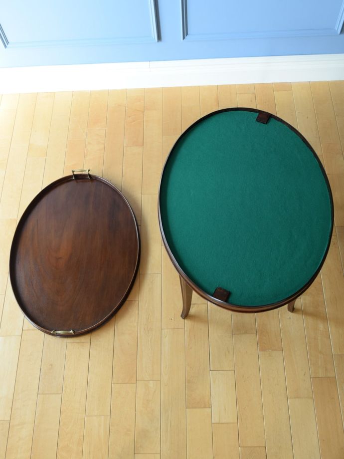 アンティークのテーブルの天板