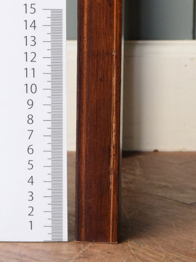 アンティーク家具の脚