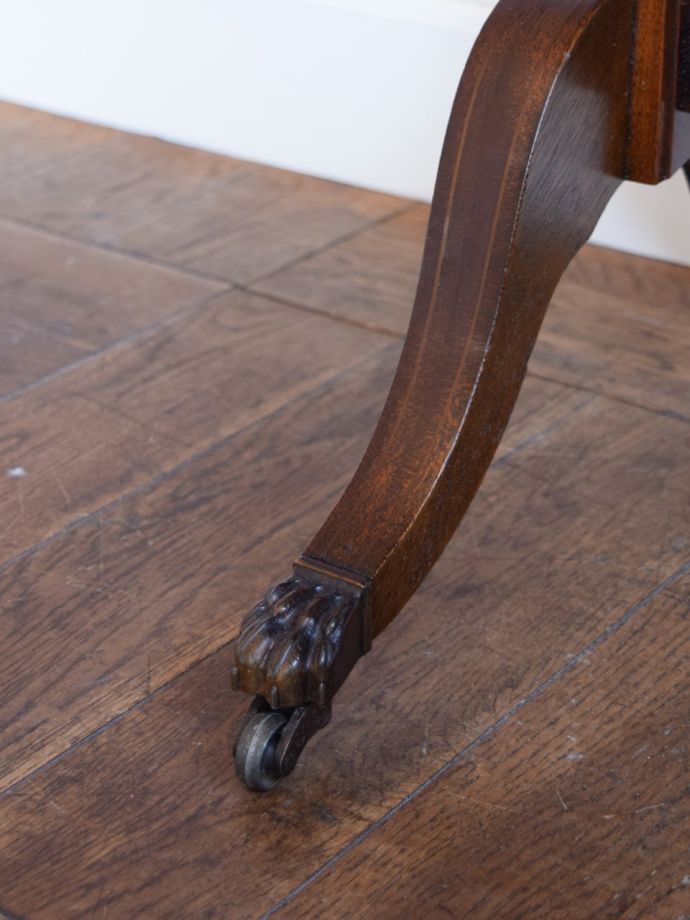 アンティーク家具の脚