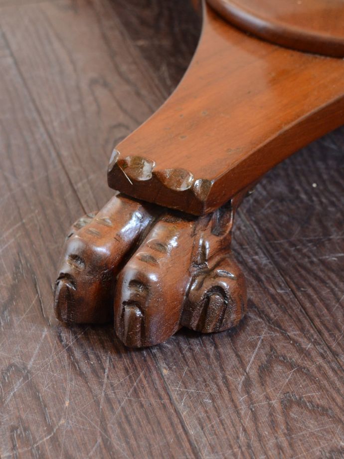 アンティーク家具の脚