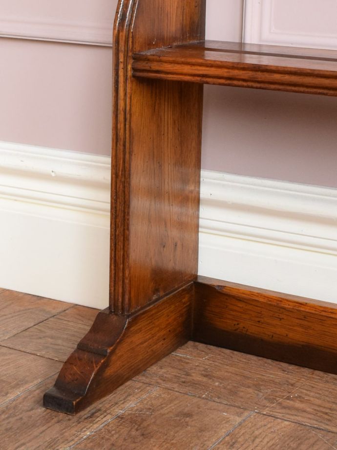 アンティーク家具の脚