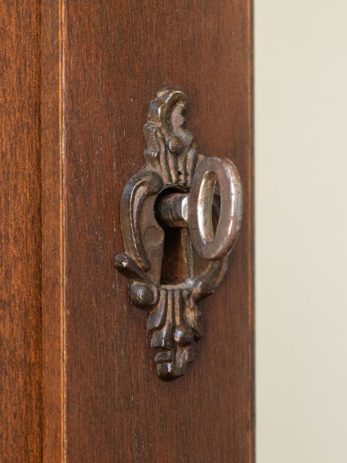 アンティーク家具の取っ手