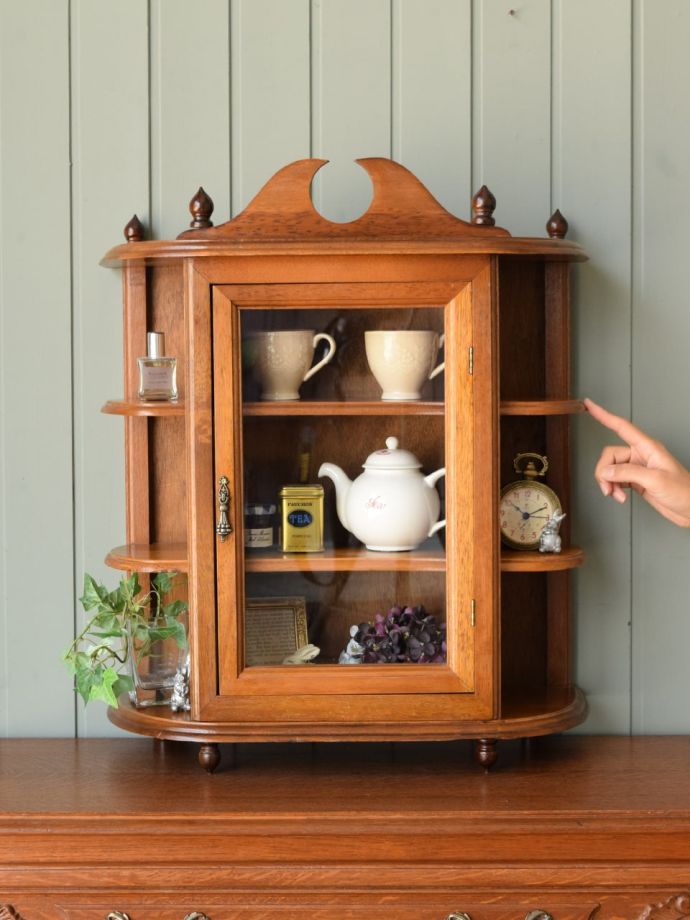 フランスのアンティークウォールキャビネット