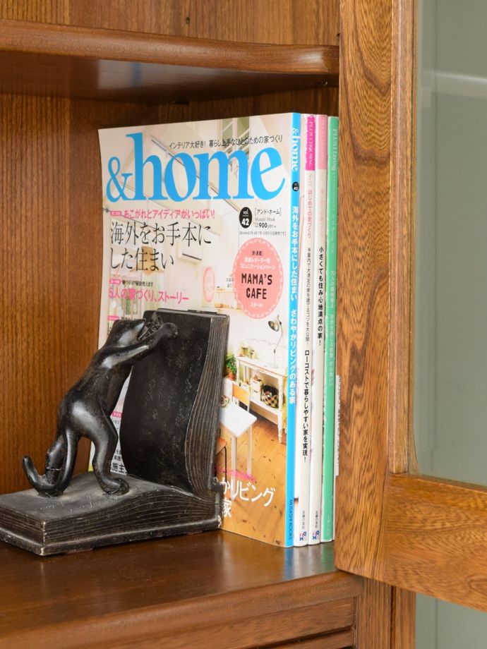 収納たっぷりのキャビネット