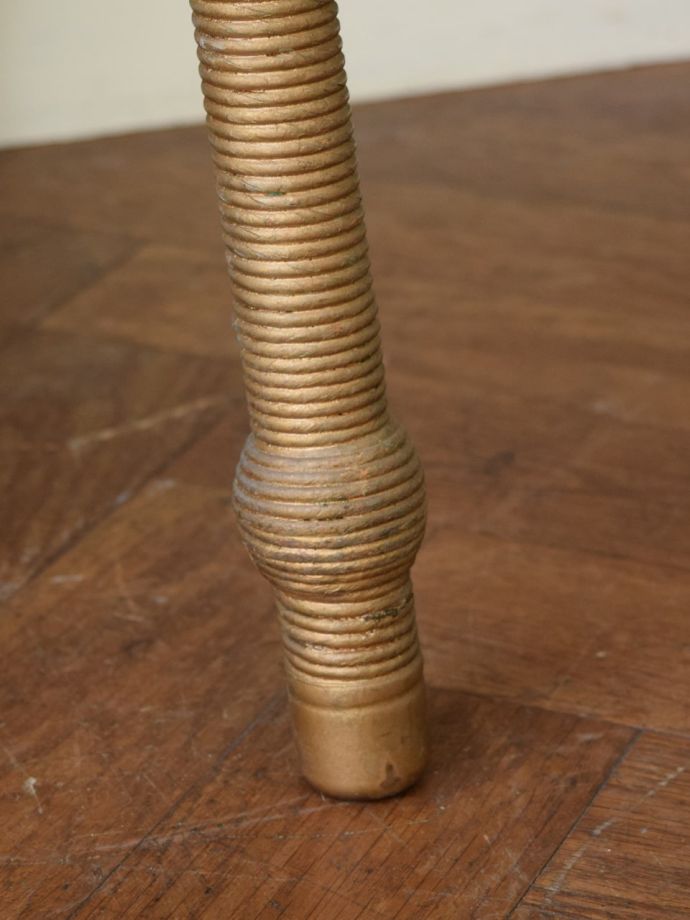 アンティーク家具の脚
