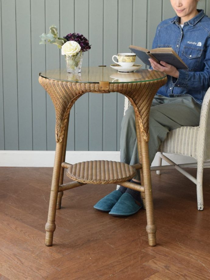 アンティークのロイドルームテーブル