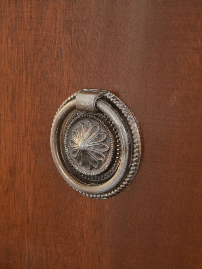 アンティークチェストの取っ手