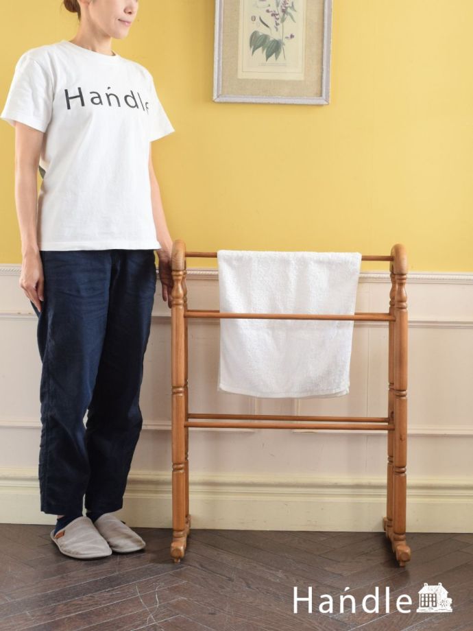 アンティークのタオルハンガー