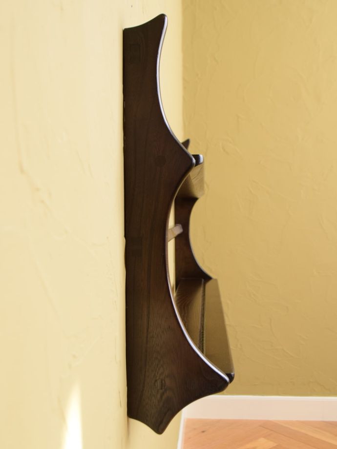 ビンテージのウォールシェルフの天板