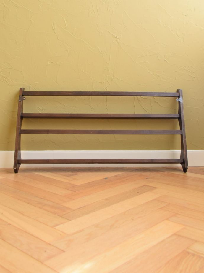 シェルフの裏側