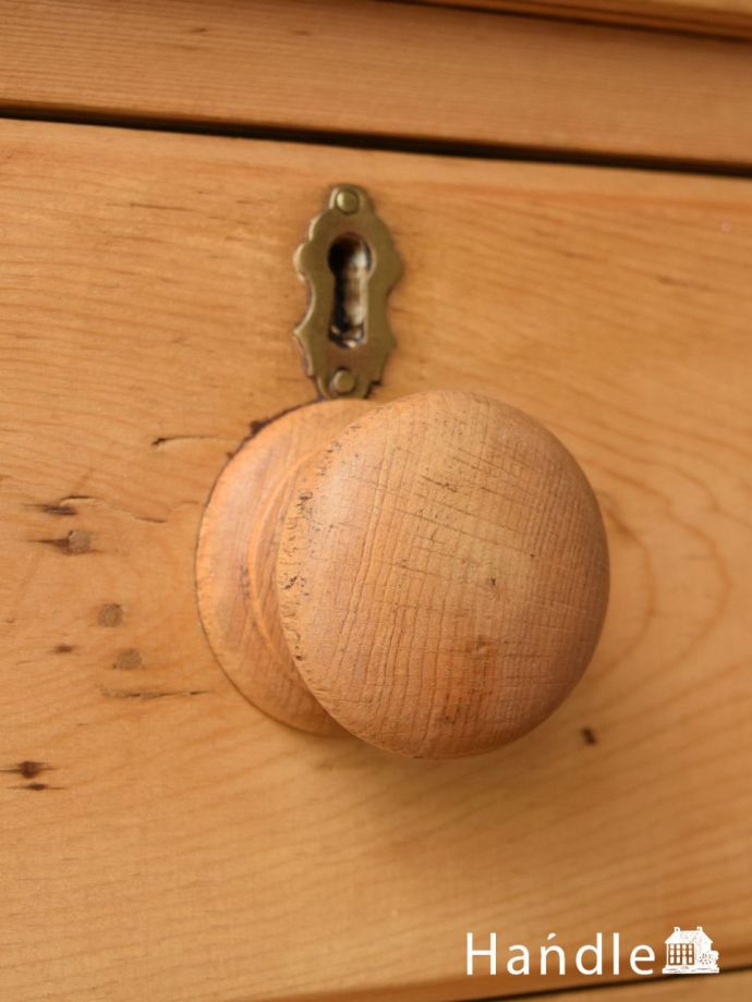 アンティークチェストの取っ手