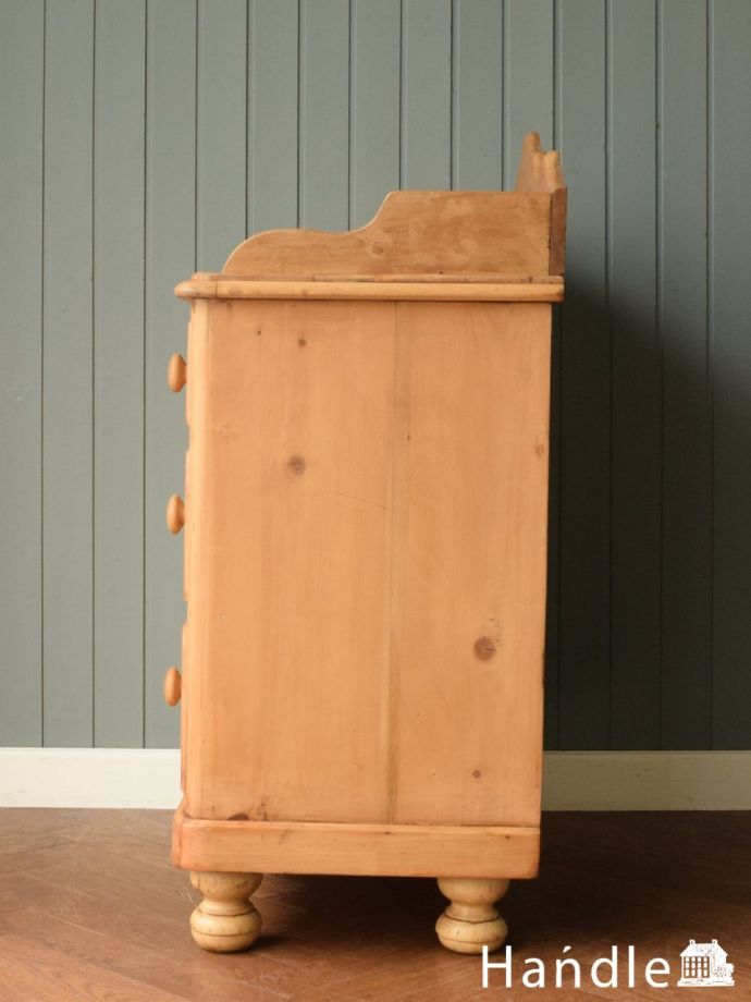 チェストの側面