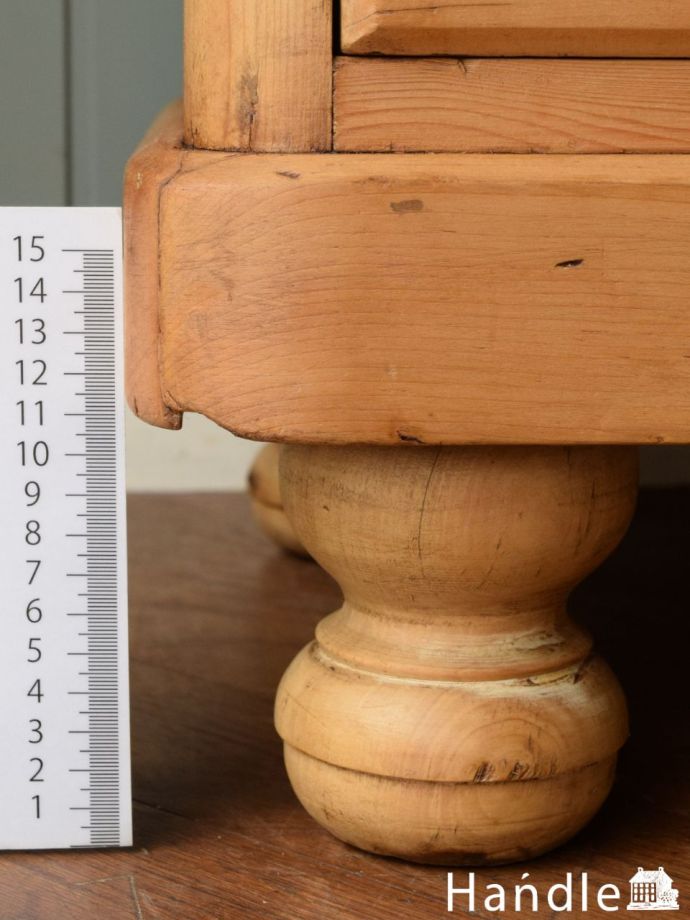 アンティーク家具の脚