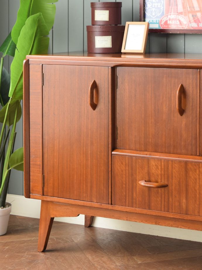 G-planのおしゃれなビンテージボード、 Brandon（ブランドン）のサイド