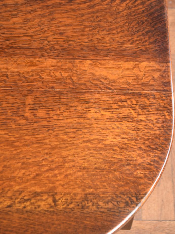 アンティークワゴンの木目