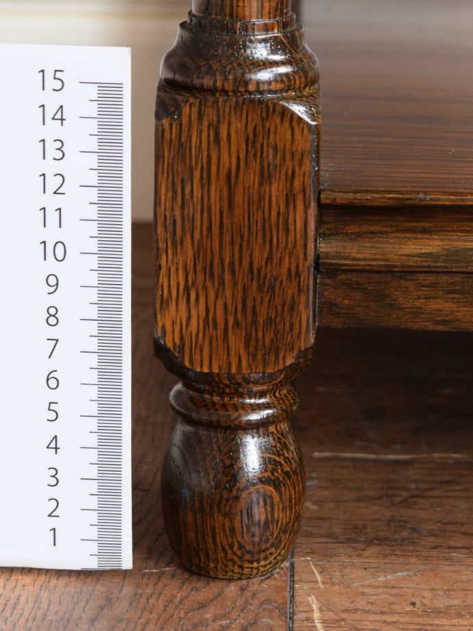 アンティーク家具の脚