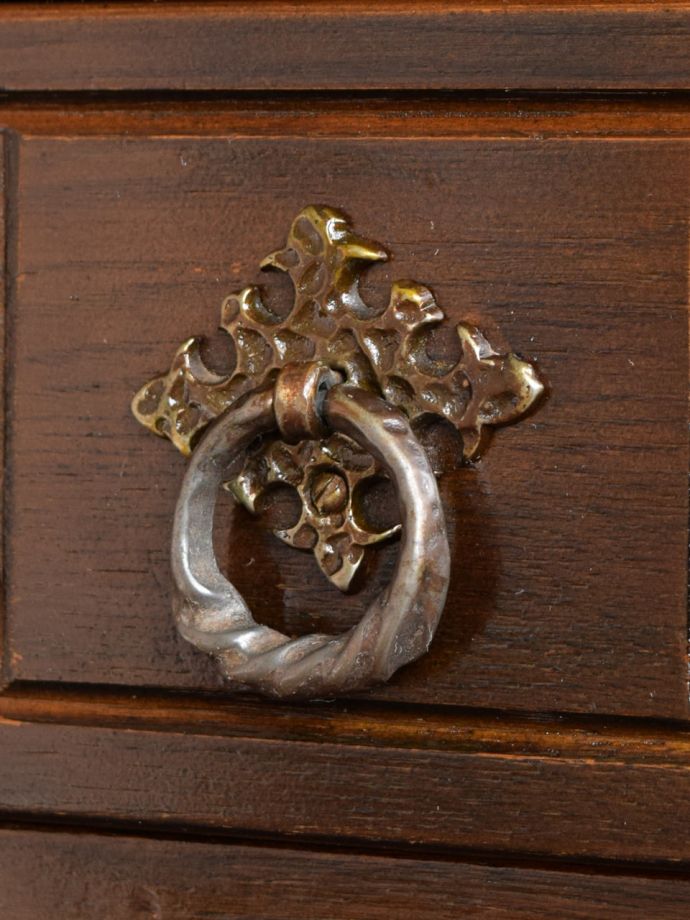 アンティーク家具の取っ手