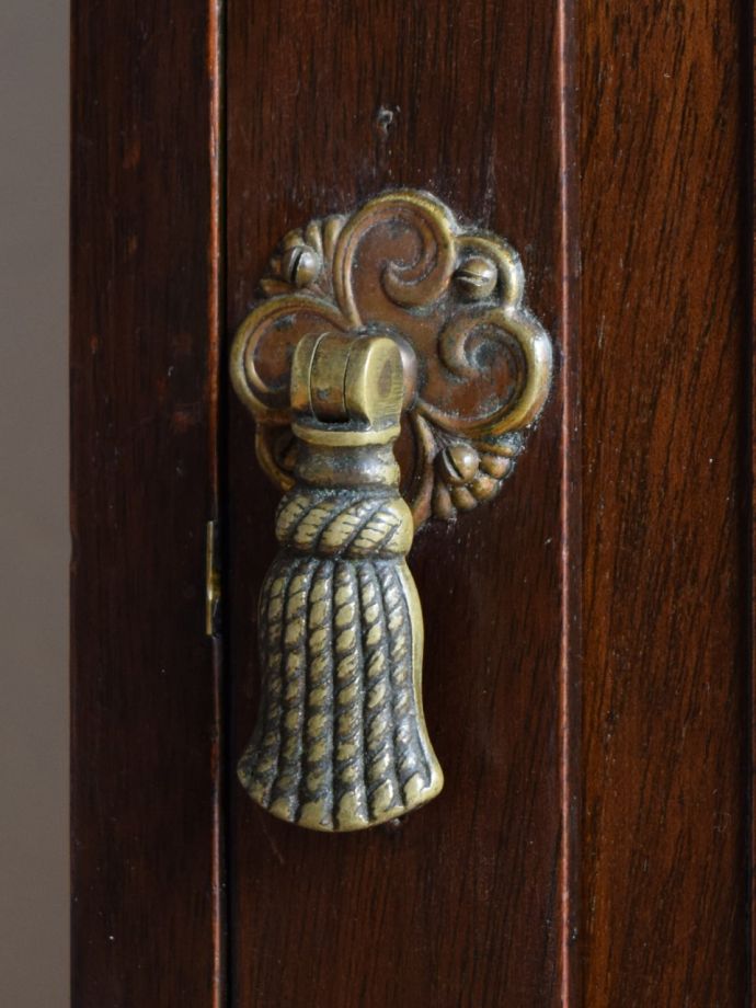 アンティーク家具の取っ手