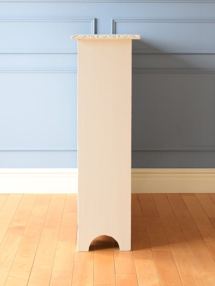 シェルフの横顔