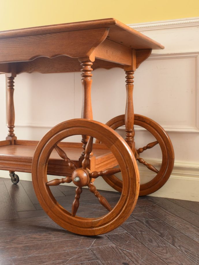 アンティーク家具の脚