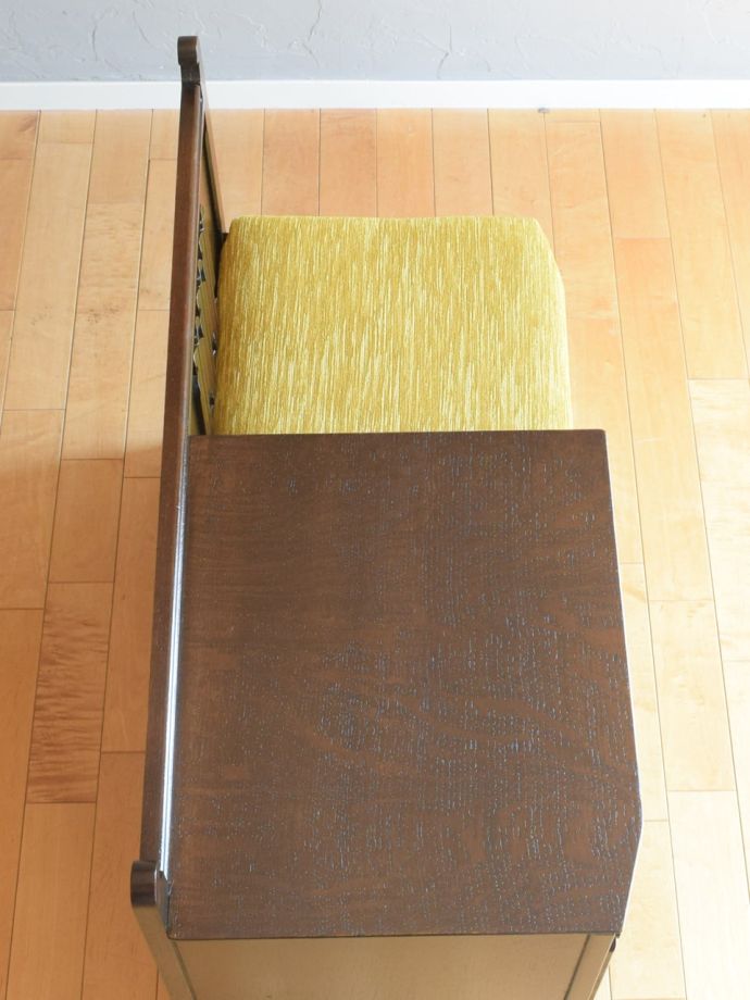 キャビネットの天板