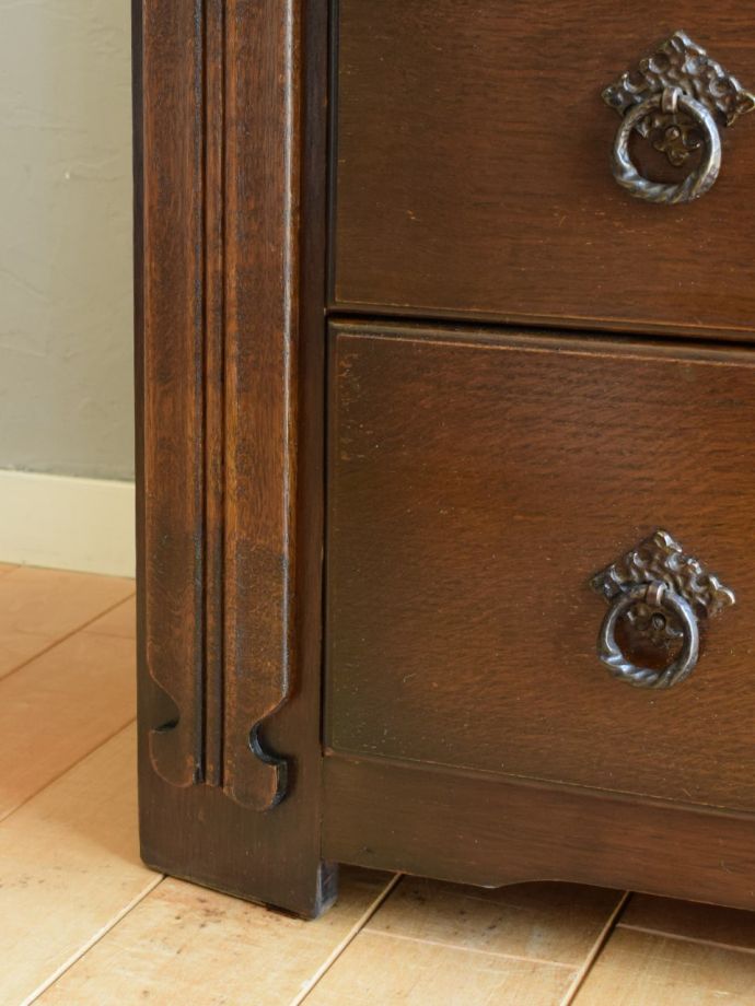 アンティーク家具の脚