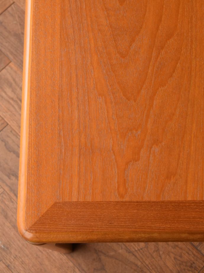 ヴィンテージ家具の天板