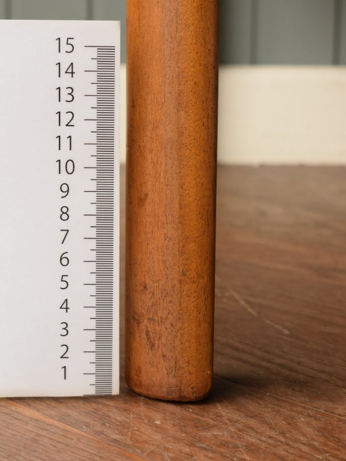 ヴィンテージ家具の脚