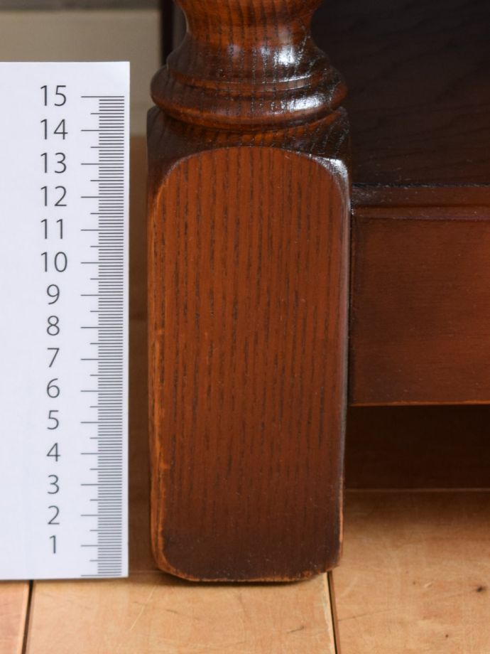 アンティーク家具の脚