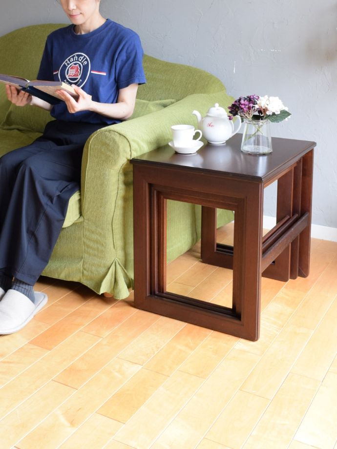 北欧スタイルのビンテージテーブル