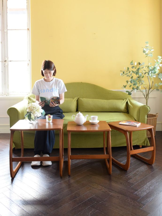 北欧スタイルのおしゃれなネストテーブル