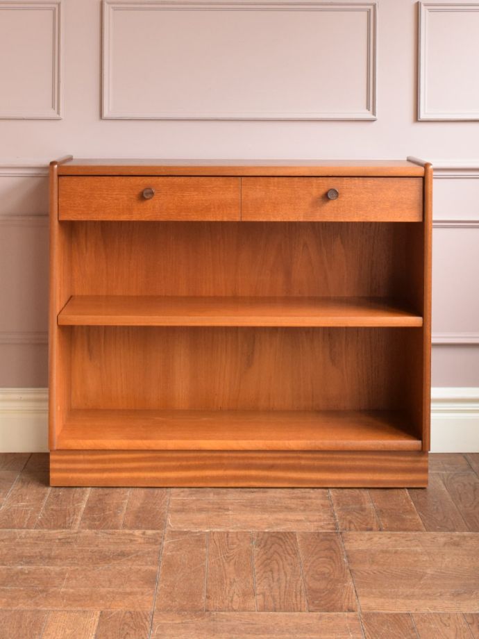 オープンシェルフの棚板