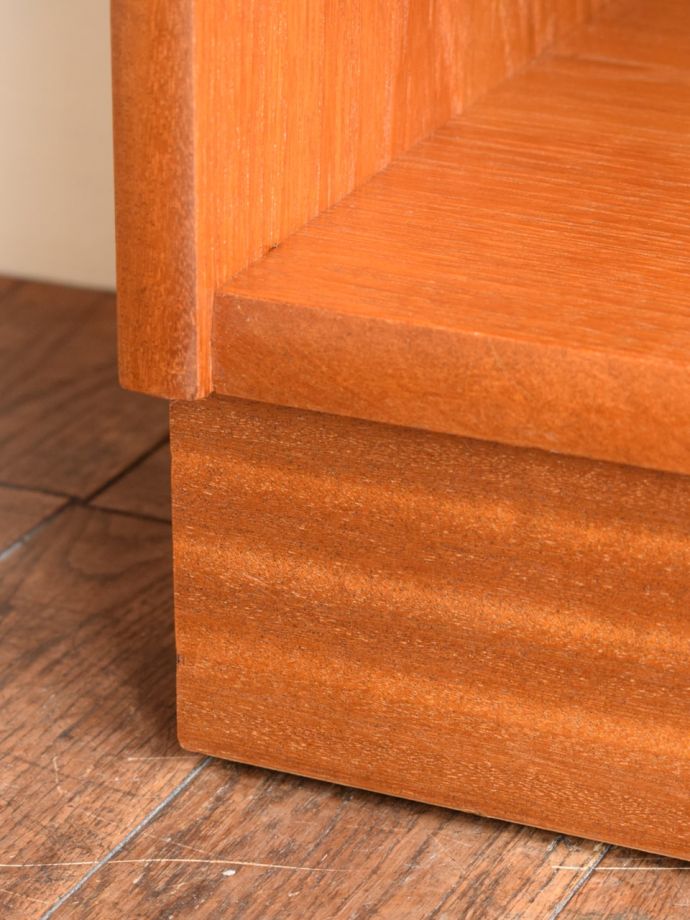 ヴィンテージ家具の脚