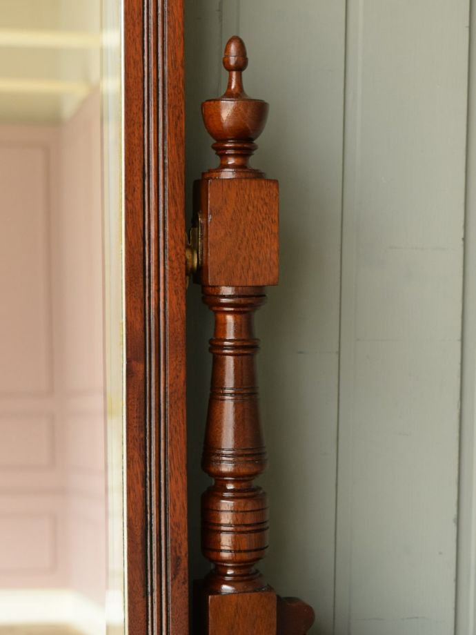 ドレッサーの装飾