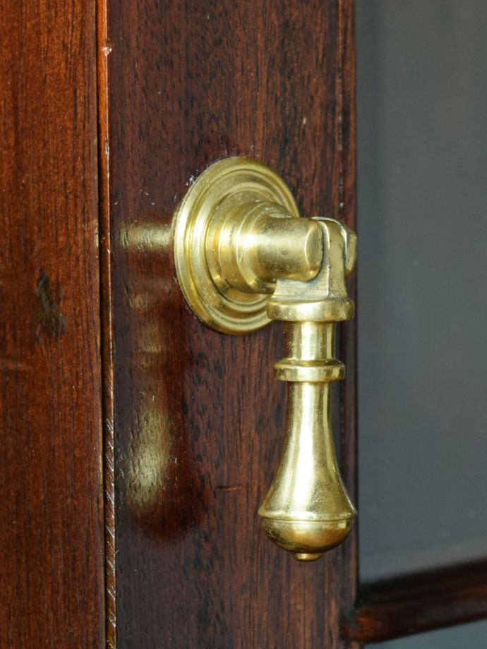 アンティーク家具の取っ手