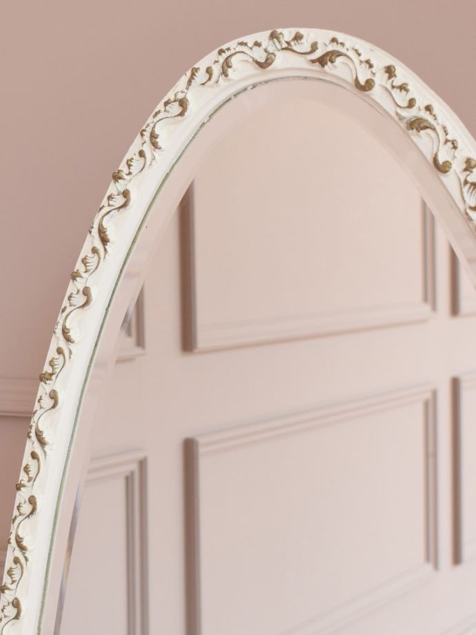 アンティークミラーの装飾