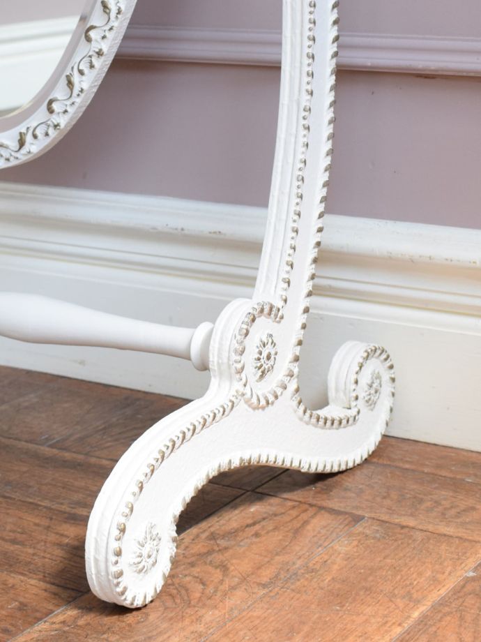 アンティーク家具の脚