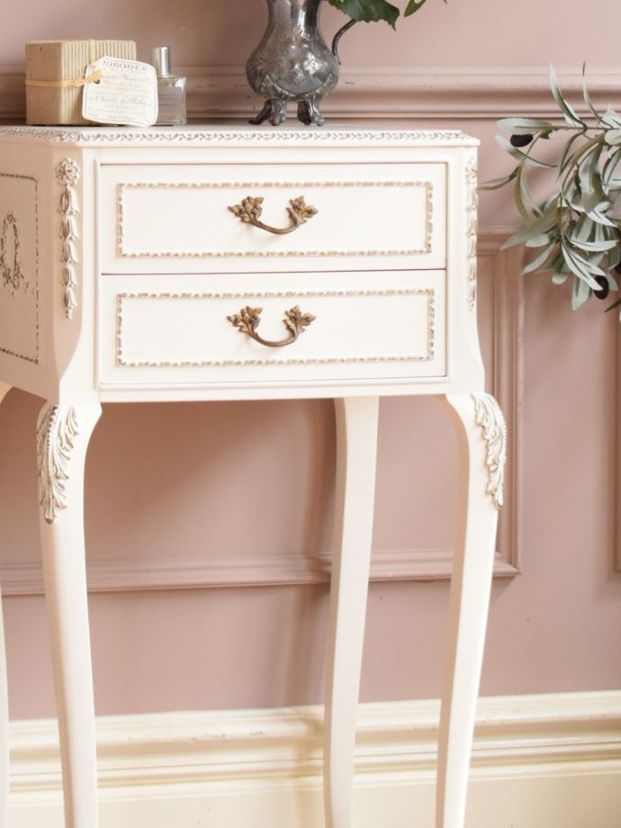 フランスの家具らしい装飾